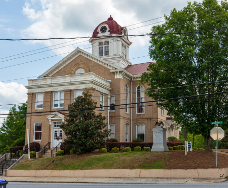 Beautiful historic courthouse in downtown Jefferson in springtime: Cheap car insurance in Georgia.